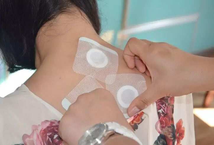 1、三伏貼癢能抹青草膏嗎？